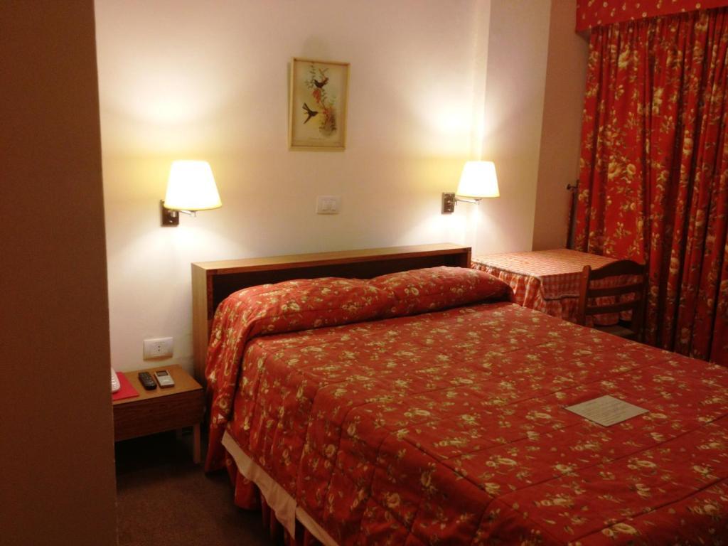 Embassy Hotel Beirut Habitación foto